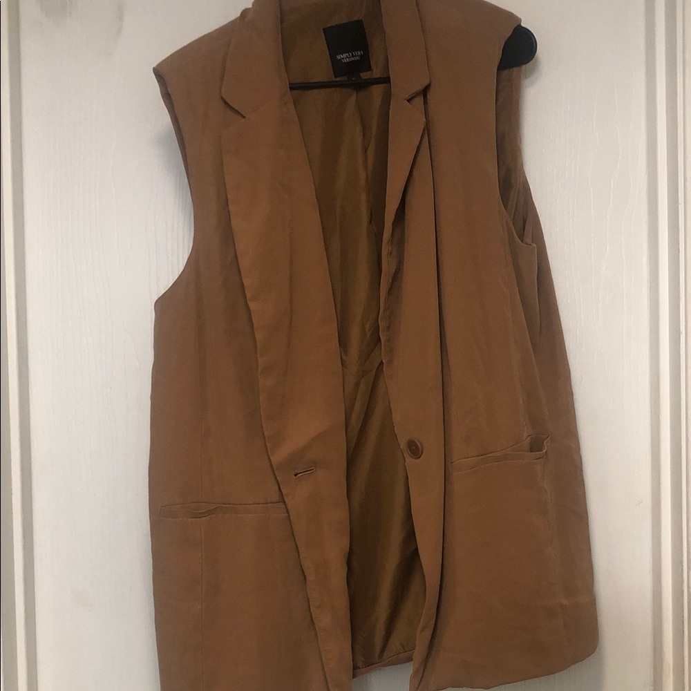 Simply Vera Vera Wang Camel Vest